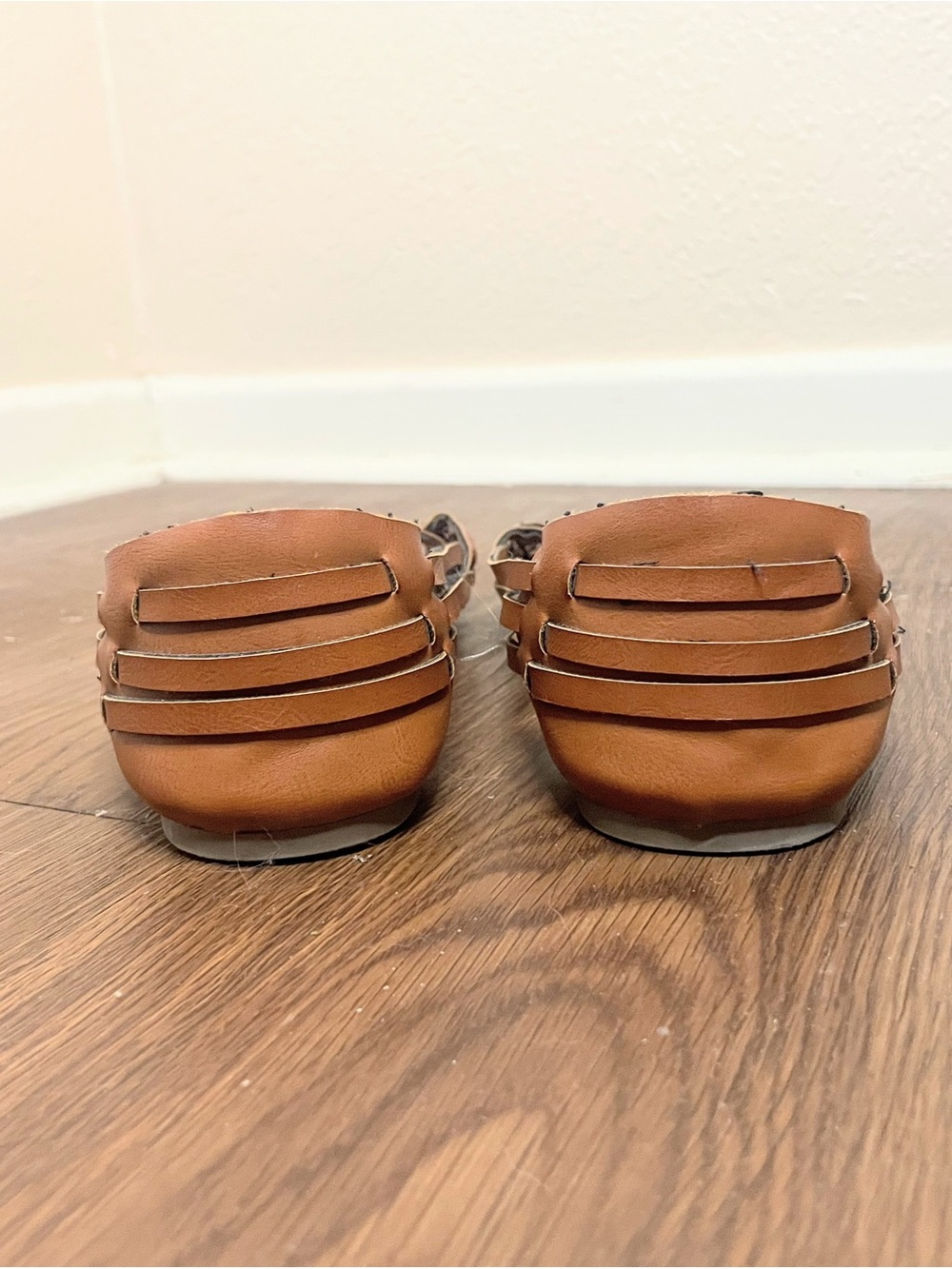 Old Navy Brown Woven Huarache Fisherman Flats Size 5 - Picture 3 of 9